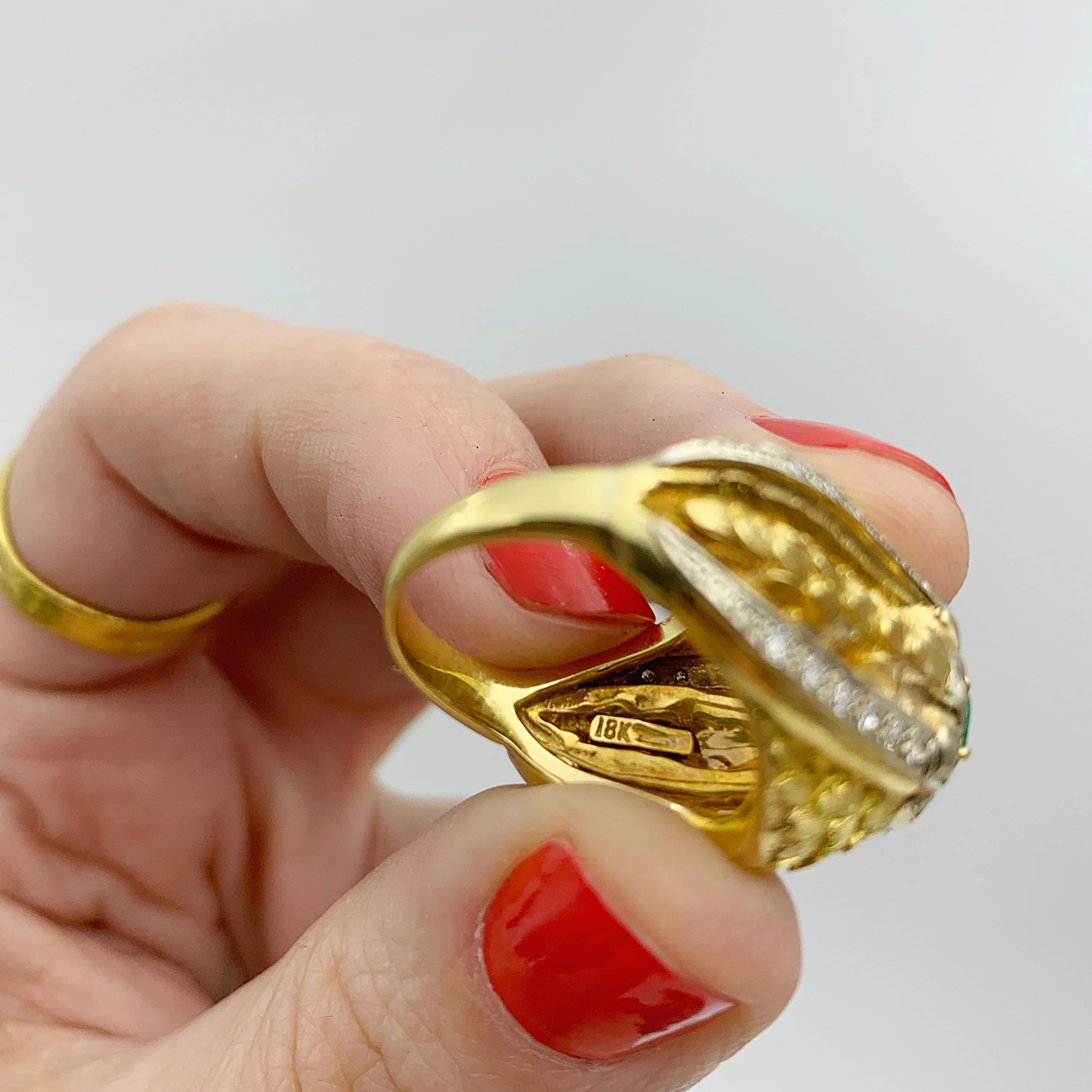 Buccellati style emerald cocktail ring Reverie estate jewelry NYC