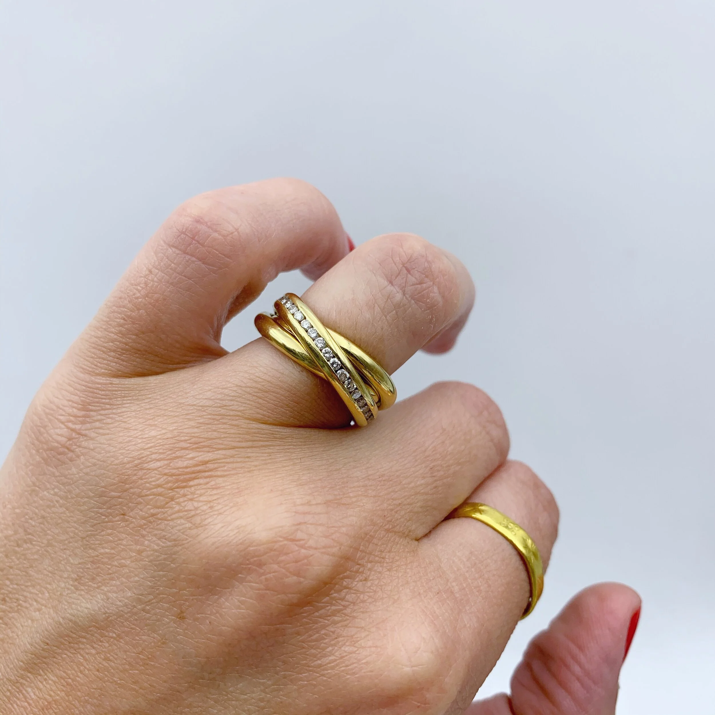 Vintage 18k yellow gold eternity band rolling ring Reverie vintage Russian wedding band trinity ring
