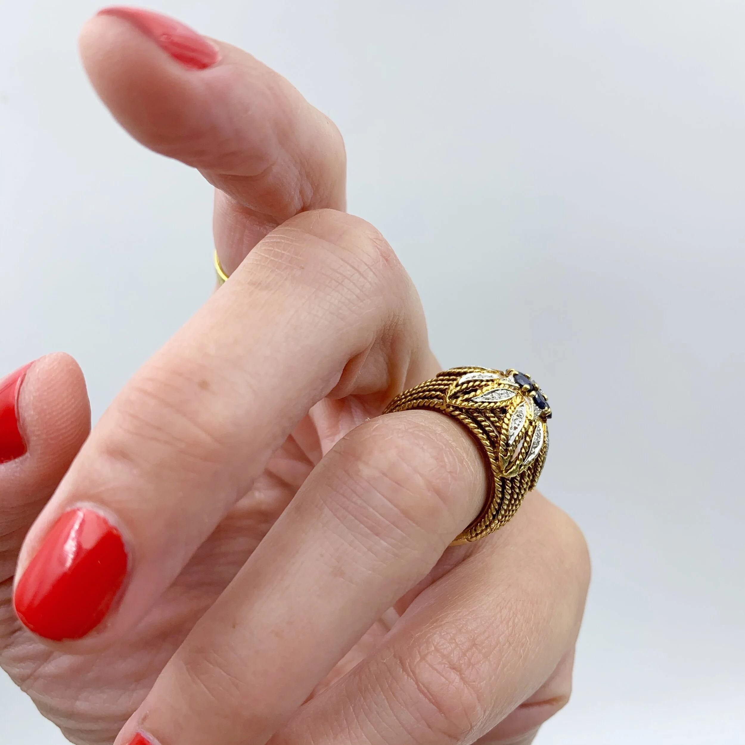 Vintage Italian sapphire 18k cocktail ring mid century jewelry Reverie NYC
