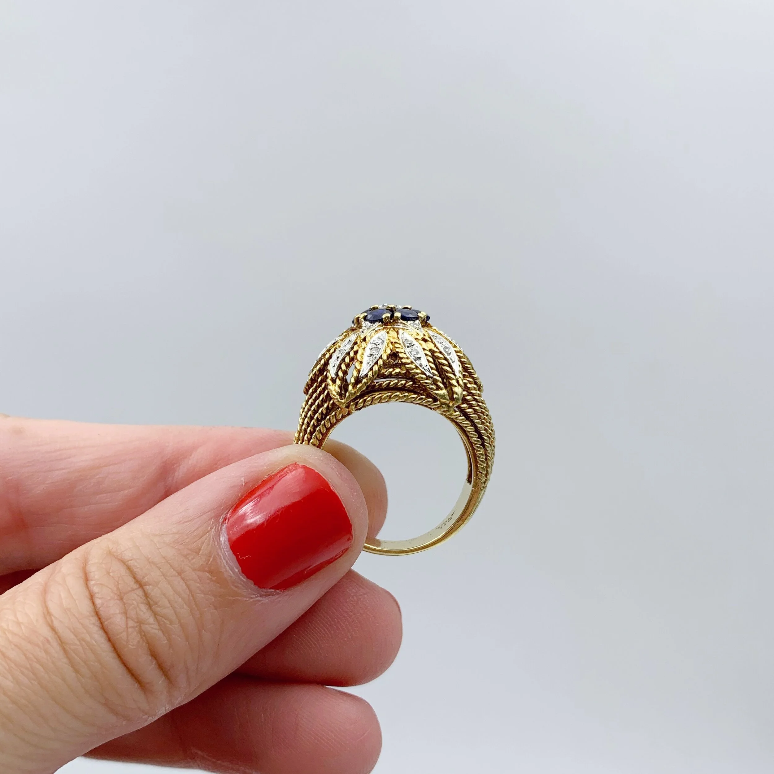 Vintage Italian sapphire 18k cocktail ring mid century jewelry Reverie NYC
