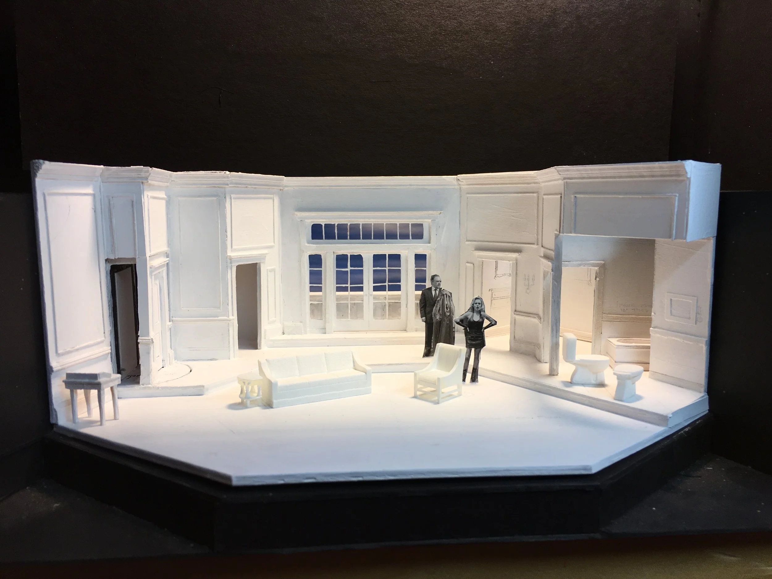  White model of set 