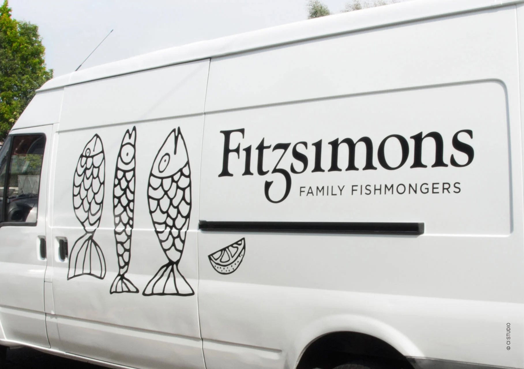 ©-fitzsimons-livery.jpg