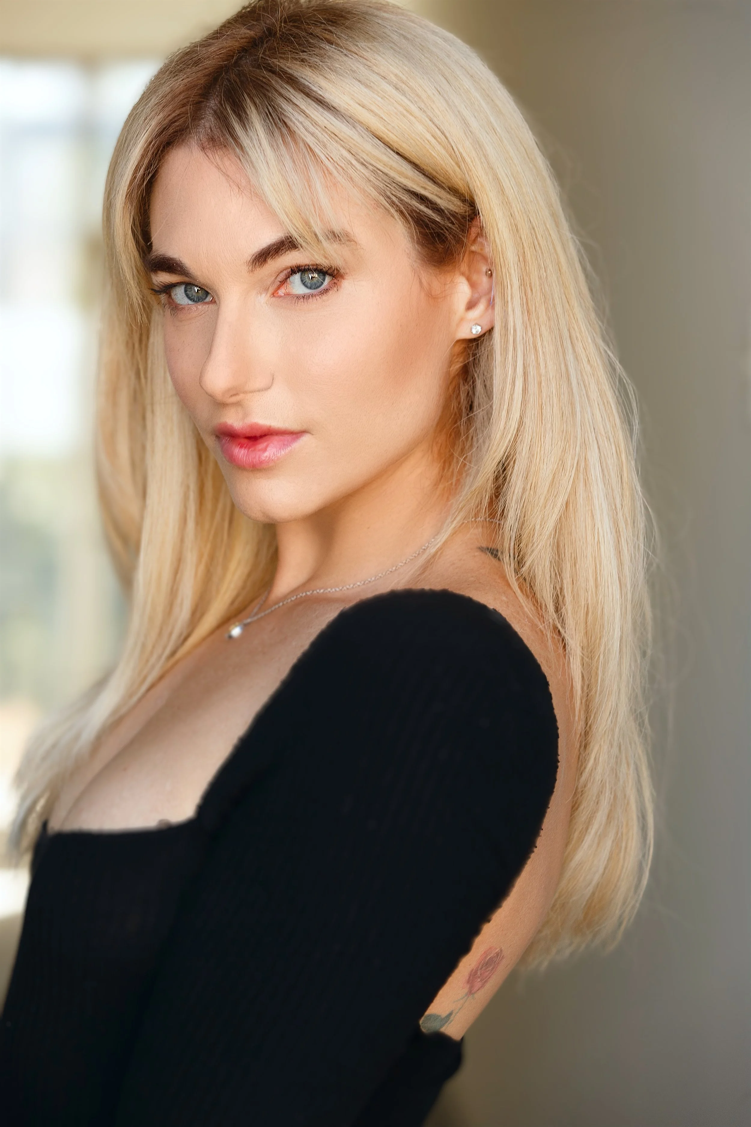 blackblonde.JPG