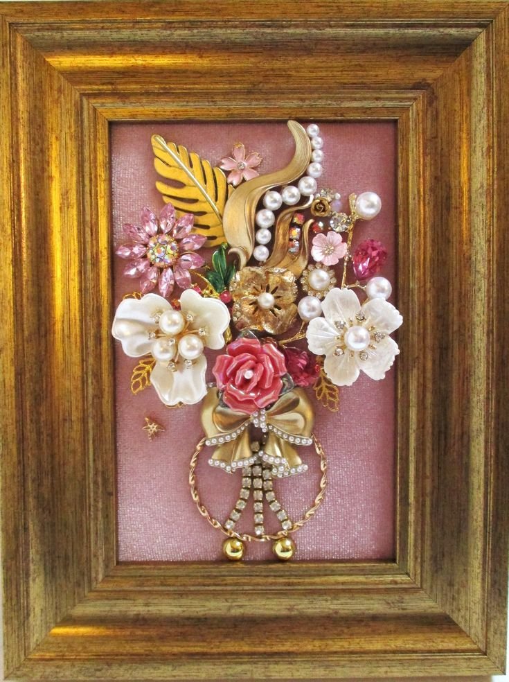 Jeweled Framed Jewelry Art Flower Bouquet Pink Gold Vintage Rhinestone Pearl Detailed Fabulous Gift.jpg