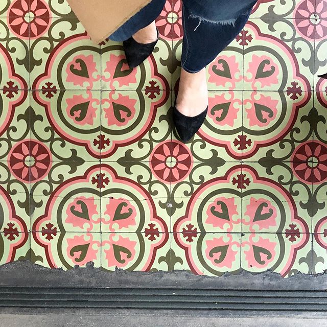 Transported to a different country without leaving #DTLA or needing a passport. Obsessed with the design of @damafashiondistrict, the food and (of course) the 🍉 y mezcal. #ihavethisthingwithfloors #ihavethisthingwithbars