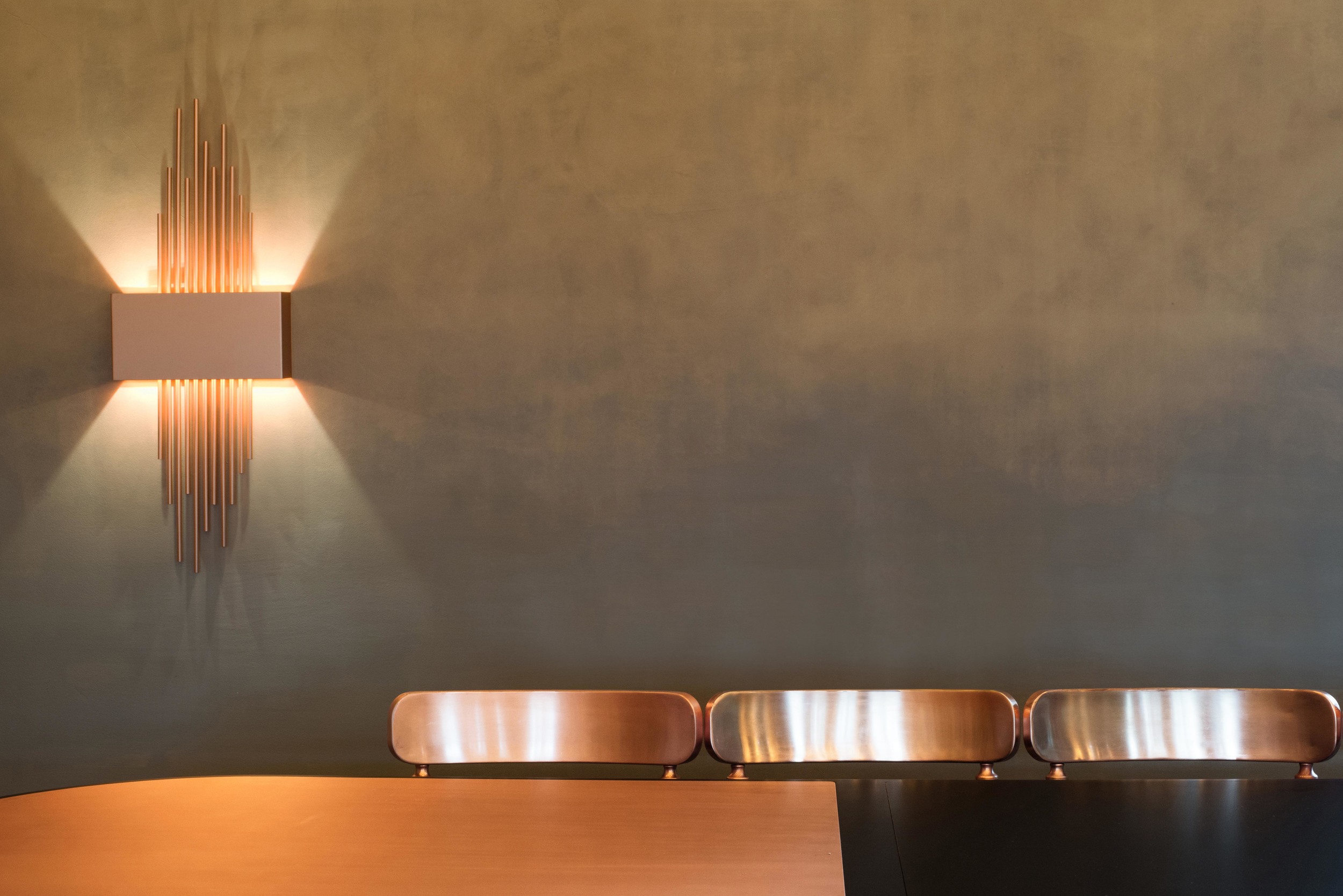 Louise Lofts, Restaurant & Bar