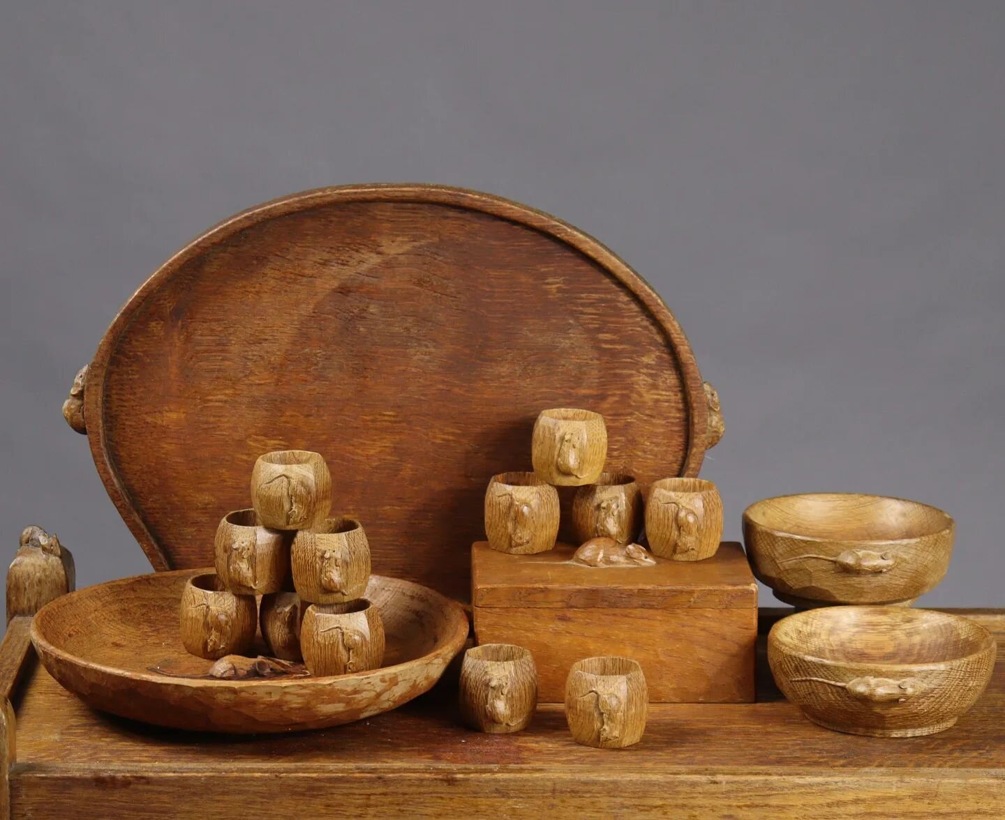 .
A collection of Robert 'Mouseman' Thompson items dating from the 1950s, scurrying their way into our May Fine Art &amp; Antiques Sale

Accepting entries until 18th May
🐁 🐁 🐁

.

.

.

.

.

.

.

.

#mouseman #robertthompson #robertmousemanthomp