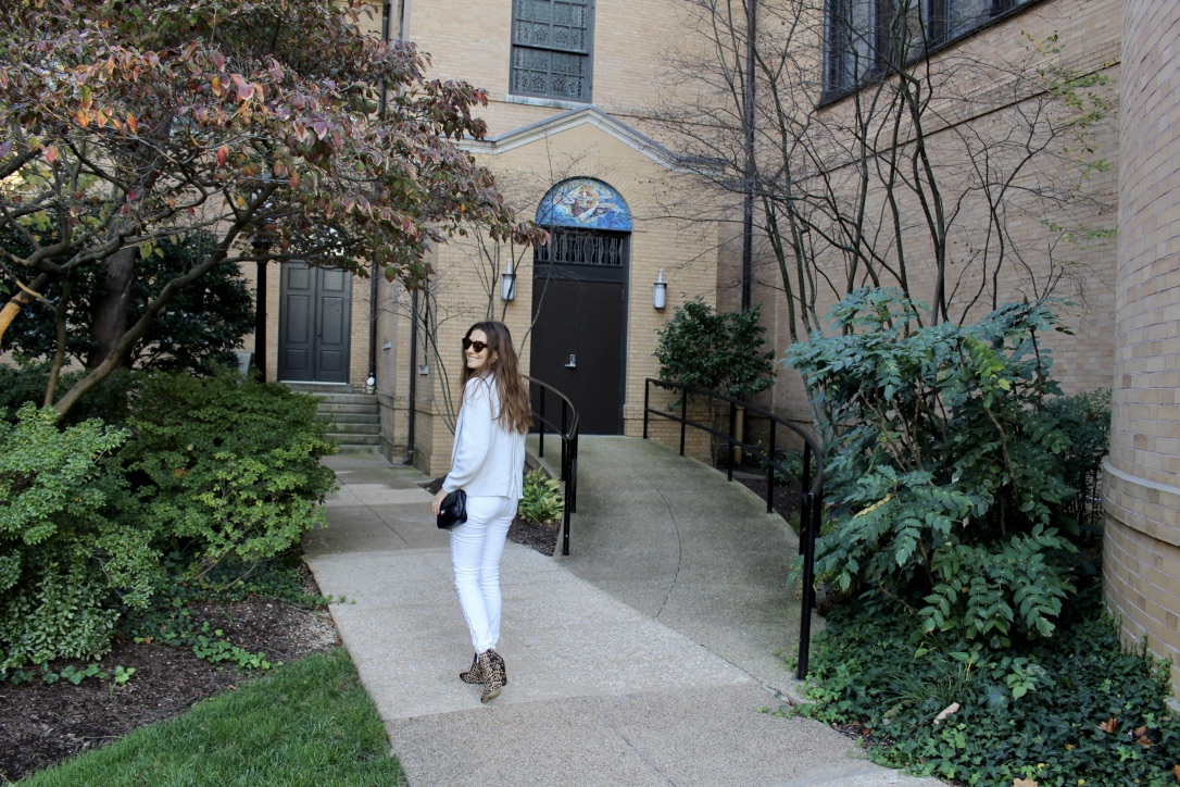 WINTER WHITE / FALL STYLE / DC / WHITE ON WHITE / LEOPARD BOOTIES / NICOLEMCARUSO.COM