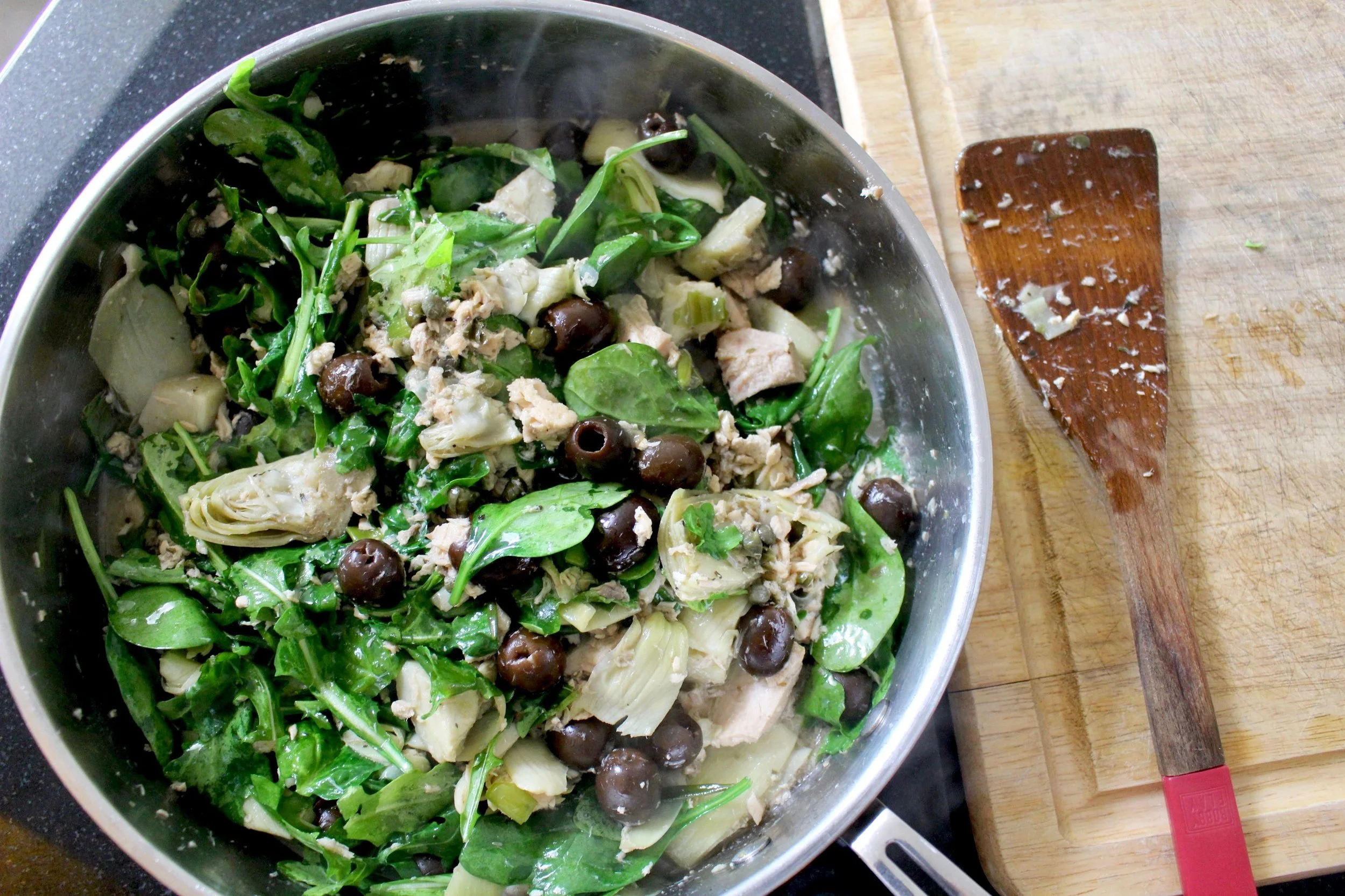 TUNA PASTA / MEAT FREE / LENTEN MEAL / FOOD / RECIPE / nicolemcaruso.com