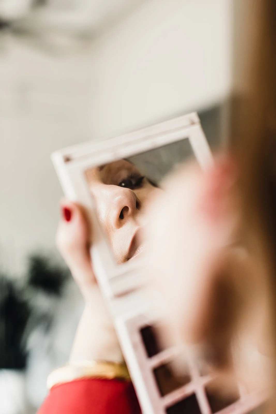 How to Know When to Replace Your Beauty Products