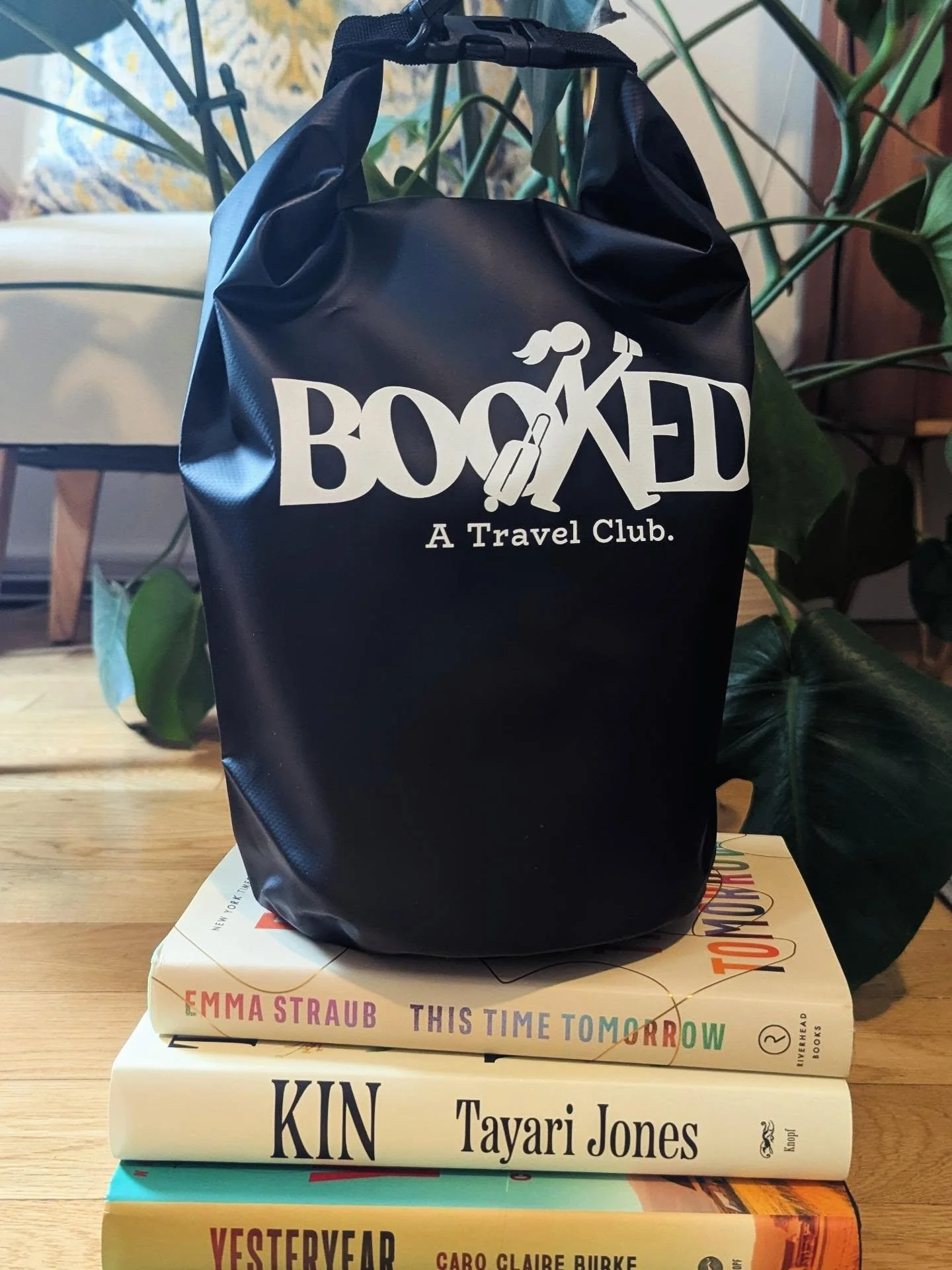 They're here! 📚💦 Our custom Booked dry bags just arrived, and every guest at the Paddle &amp; Pages event gets one to keep their book safe on the water.

Join us after work for an evening of floating, reading, swapping book recommendations, and mee