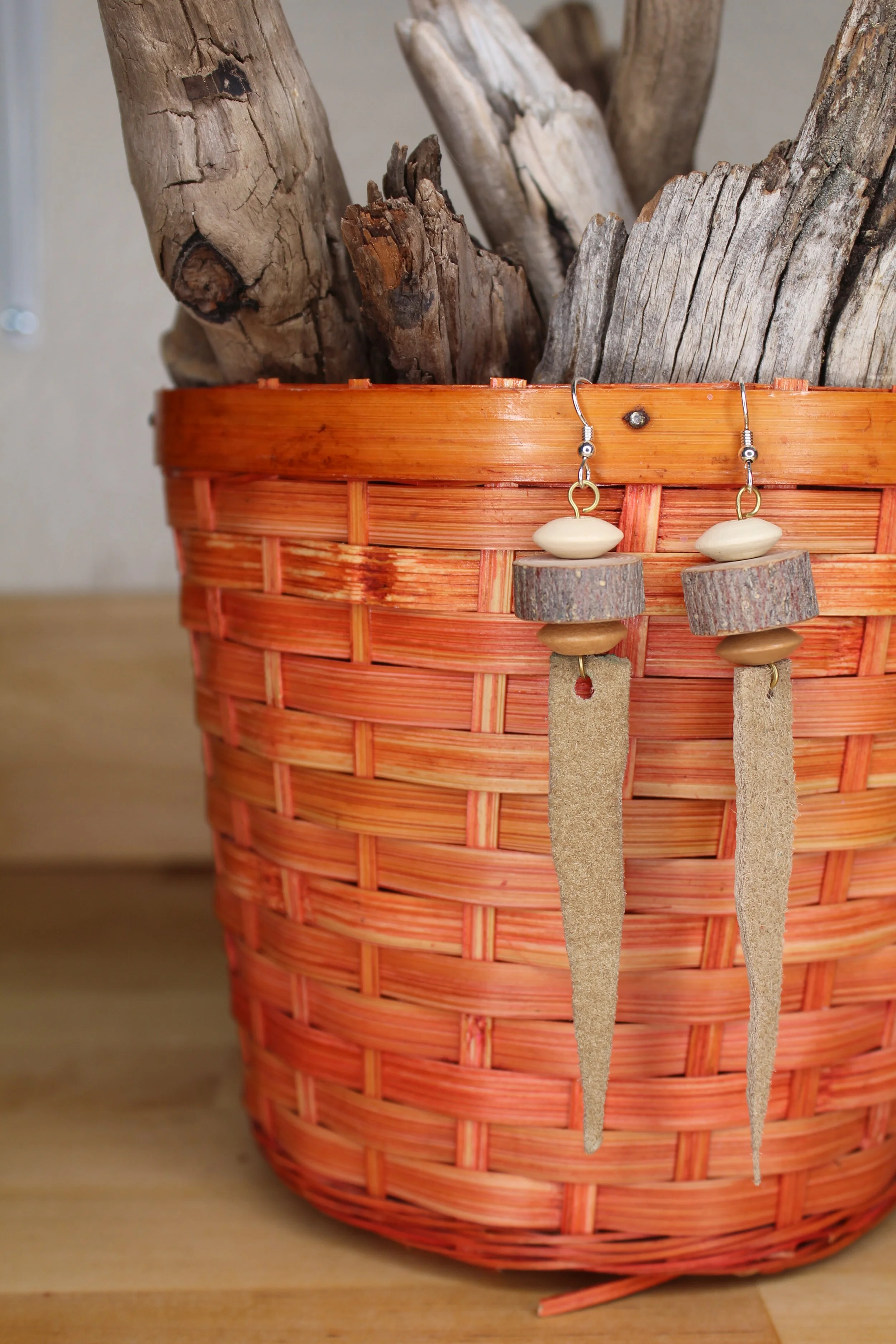 Wood & Leather