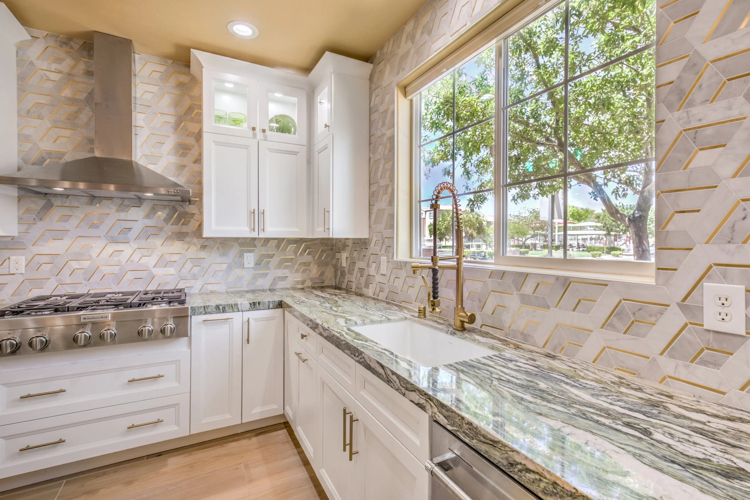 9044 Proud-9.jpg-FULL.JPG