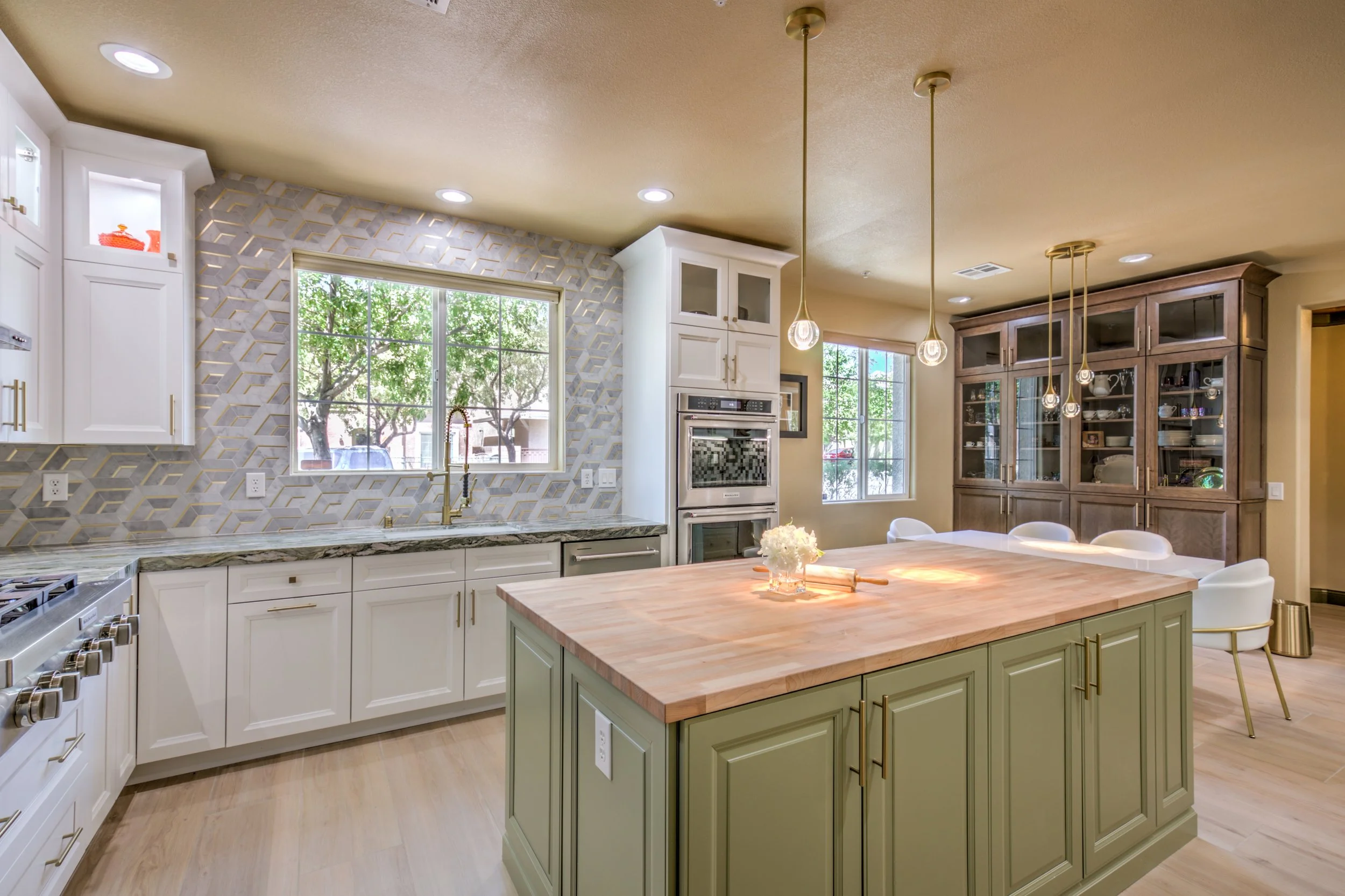 9044 Proud-10.jpg-FULL.JPG