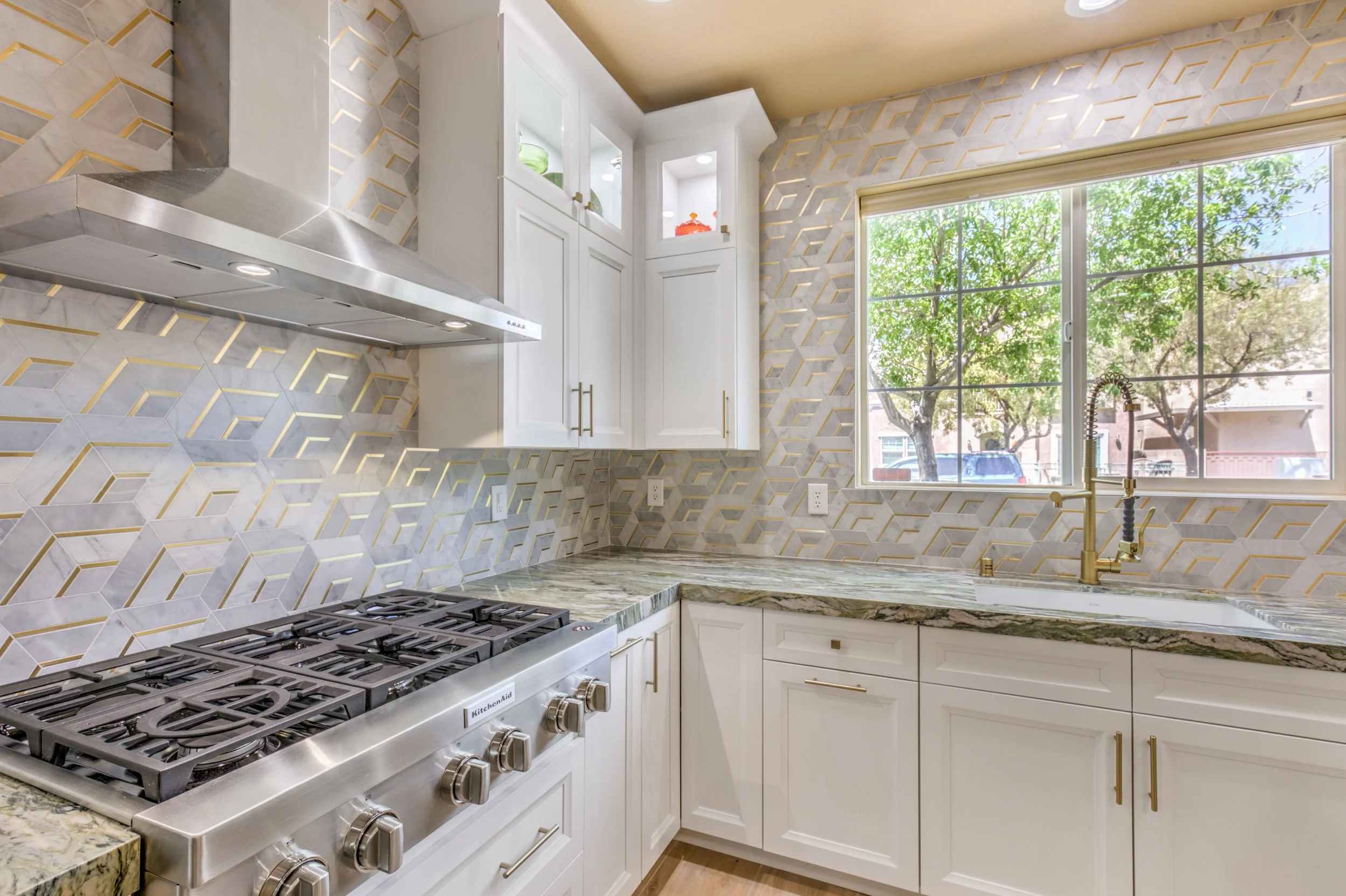 9044 Proud-11.jpg-FULL.JPG