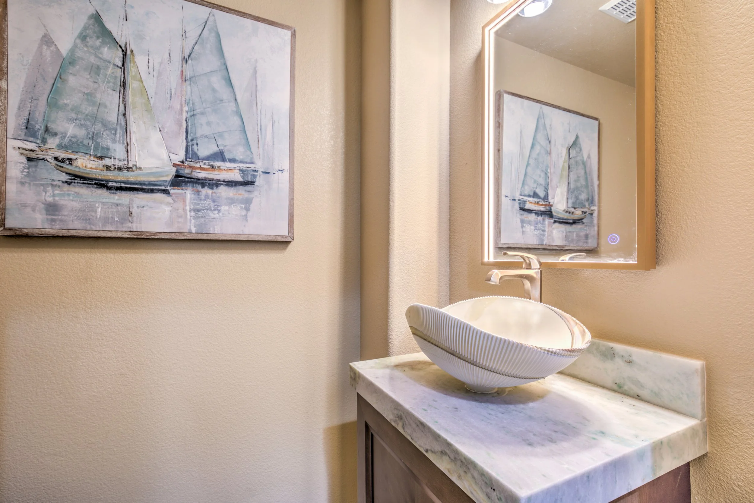 9044 Proud-21.jpg-FULL.JPG