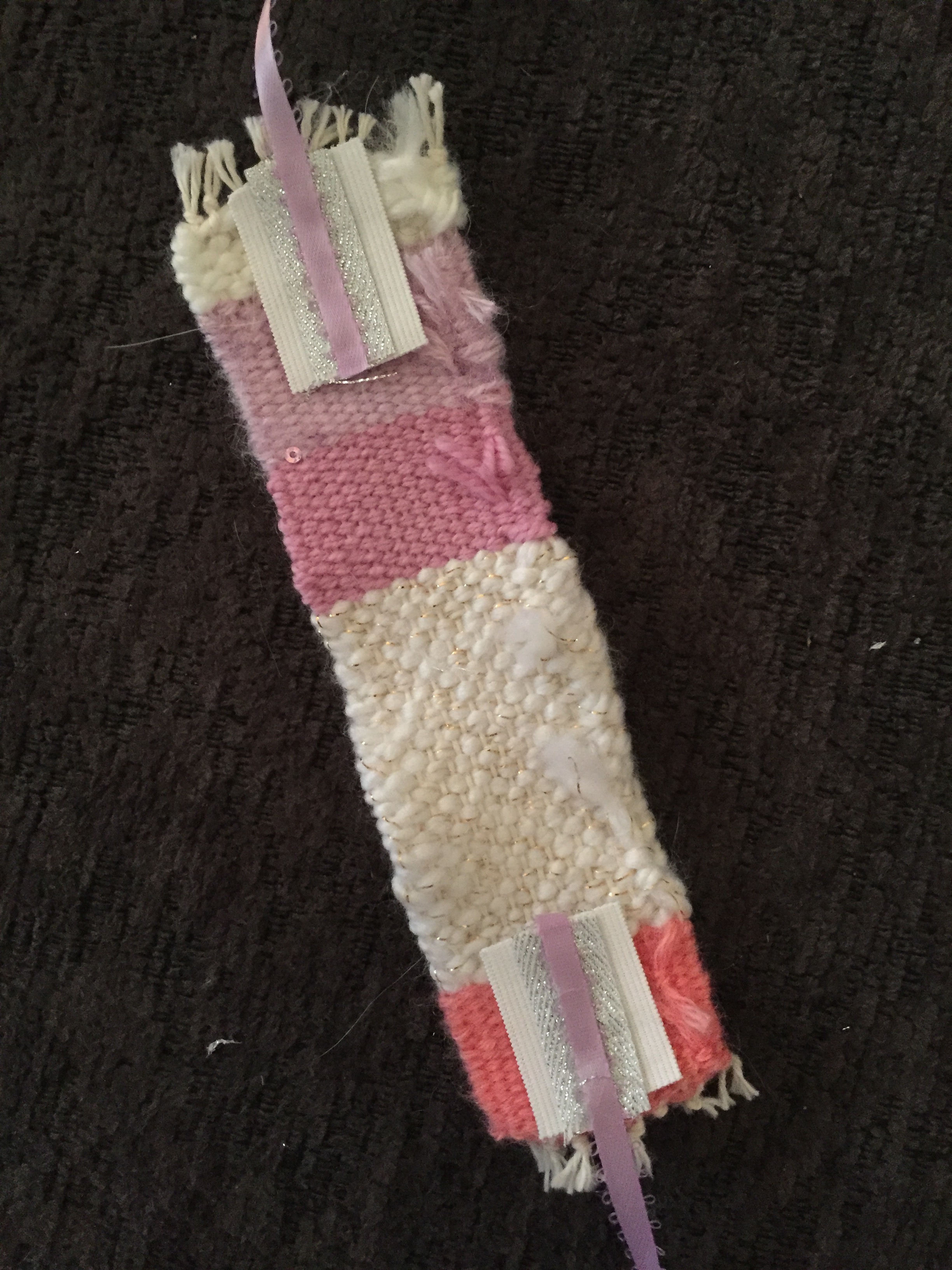 as you can see, I just glued everything on the original elastic!