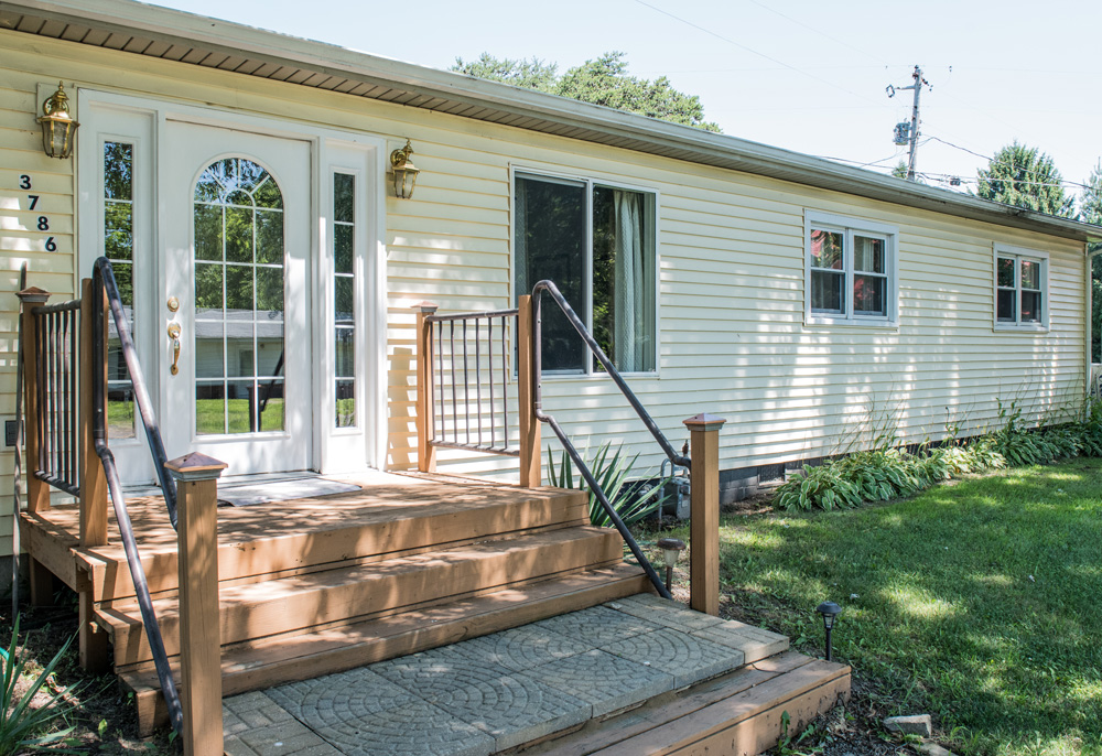 Main cottage area front door entrance.