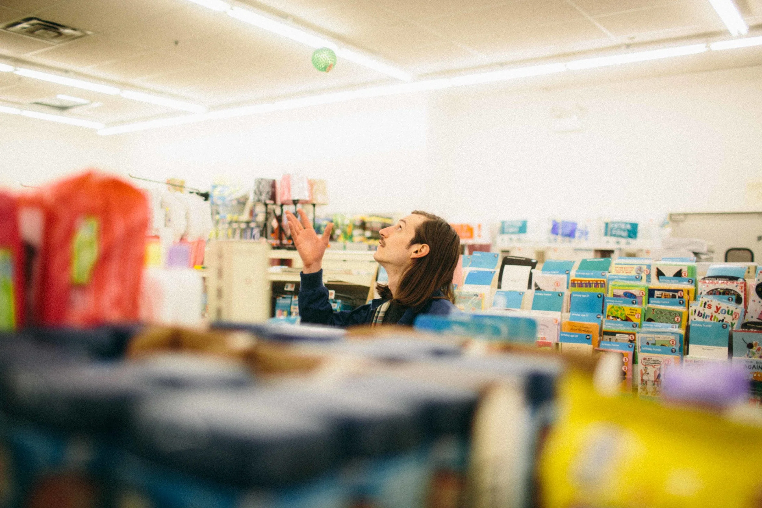 Dan Kanvis_Discount Circus 4.jpg