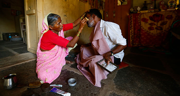 India's first ever female barber.