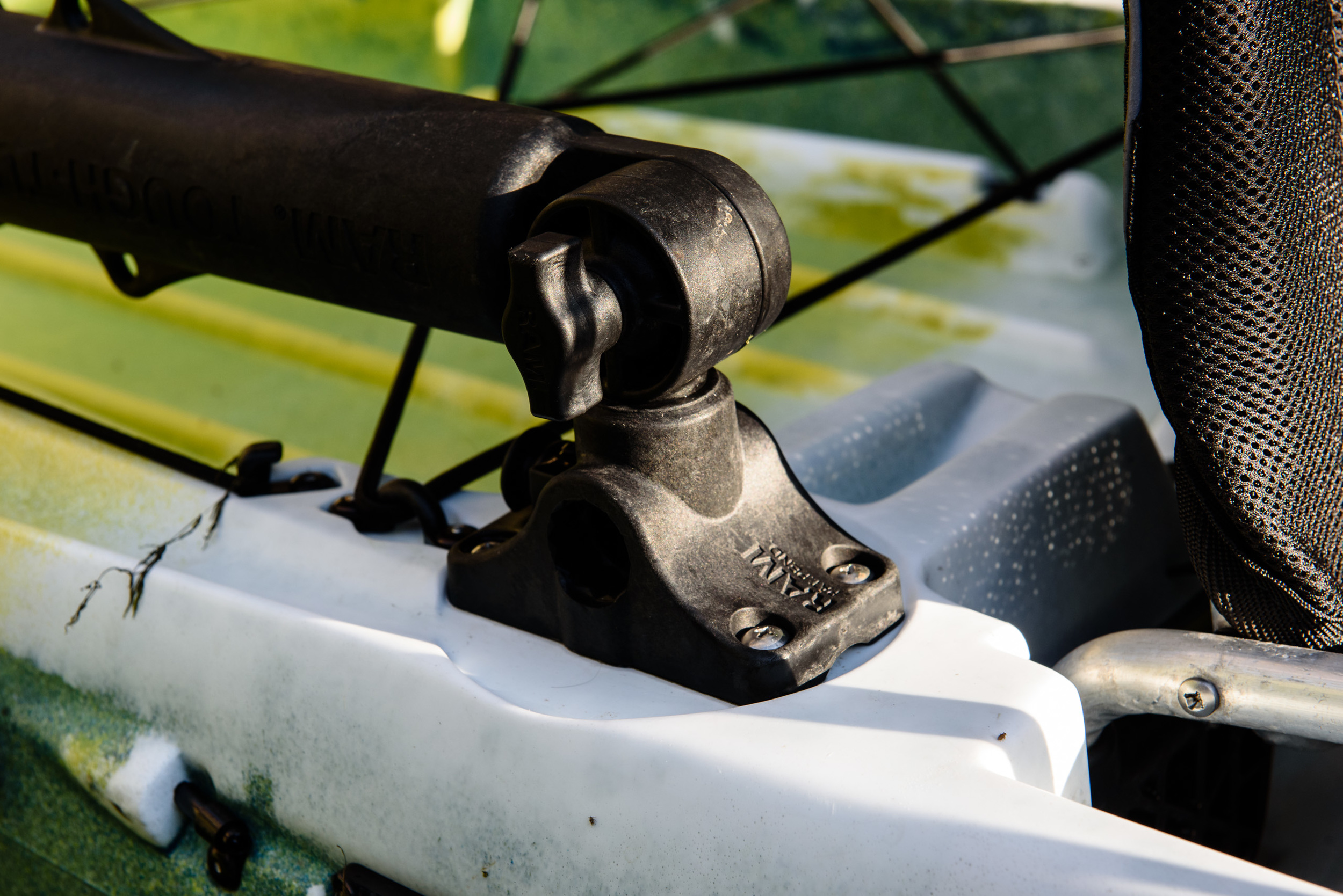 Locking rod holders