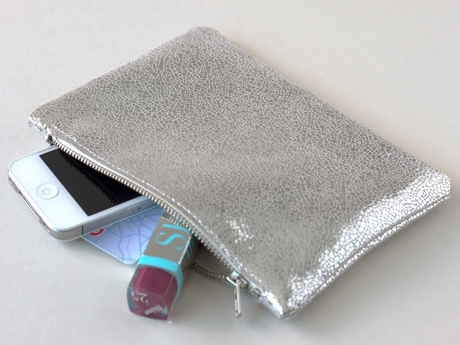 basic leather clutch_sidebar_1500x1125.jpg