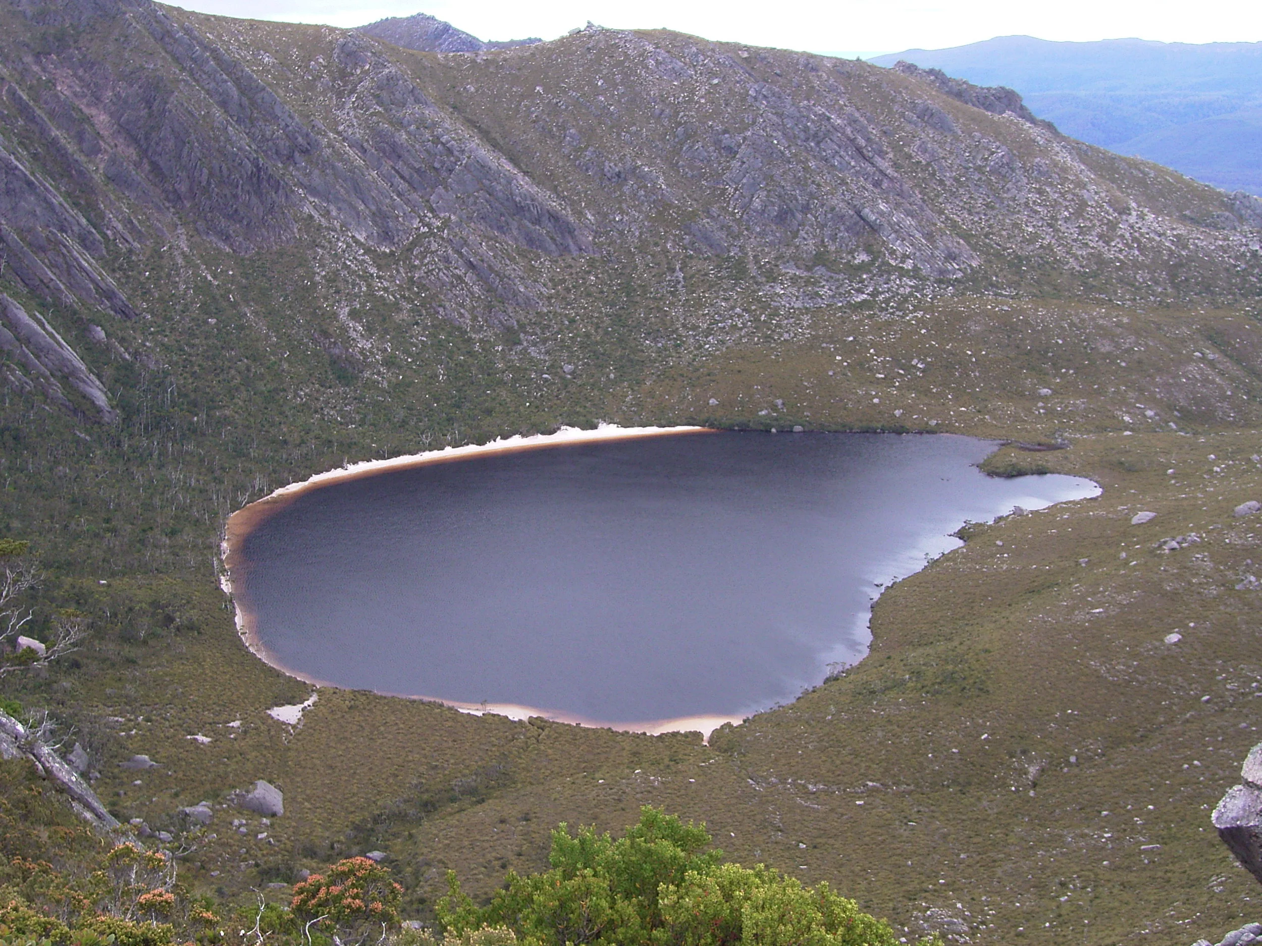 CLASSIC LAKE RHONA