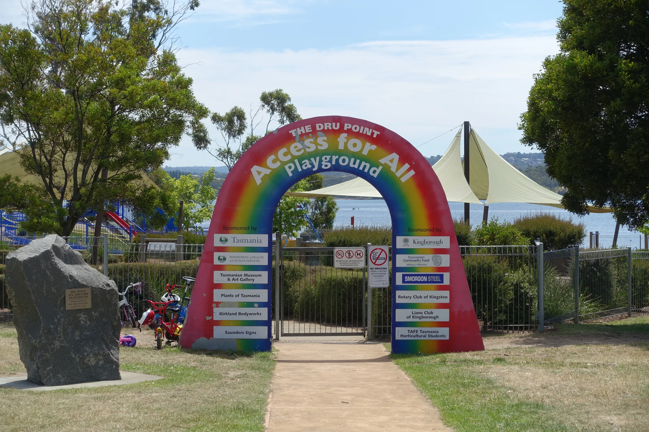 PLayground, dru point