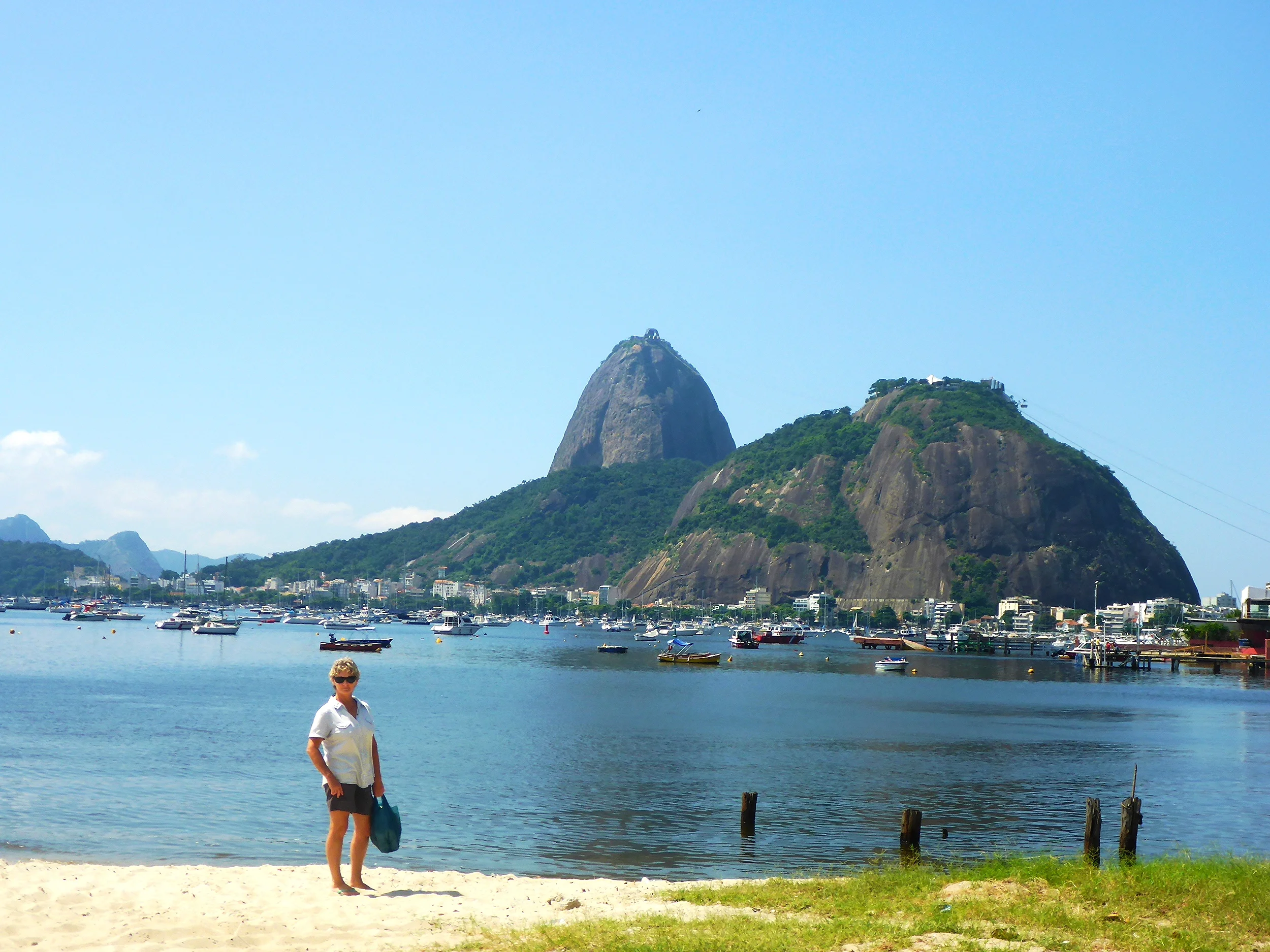 SUGALOAF MOUNTAIN FROM BOTAFOGO BEACH