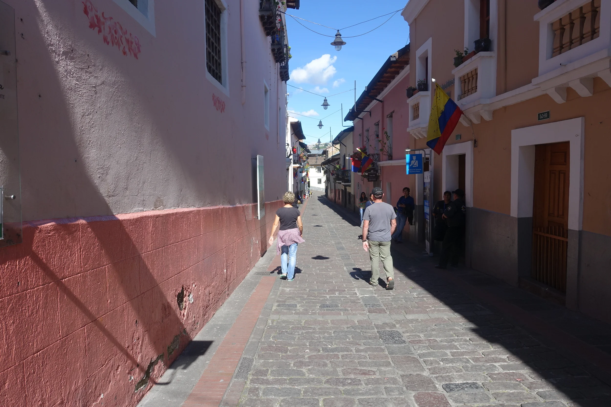 LA RONDA