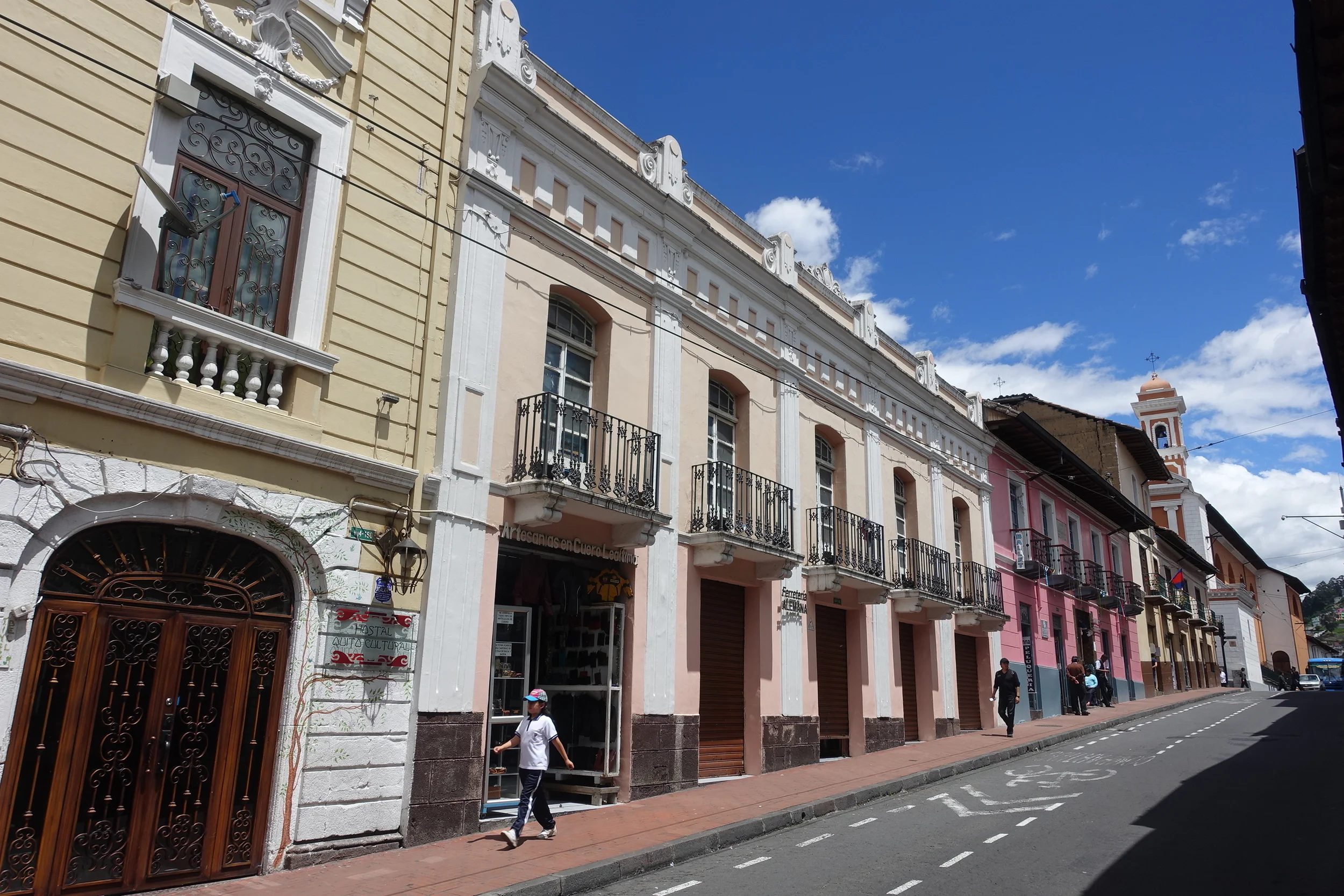 quito streetscene