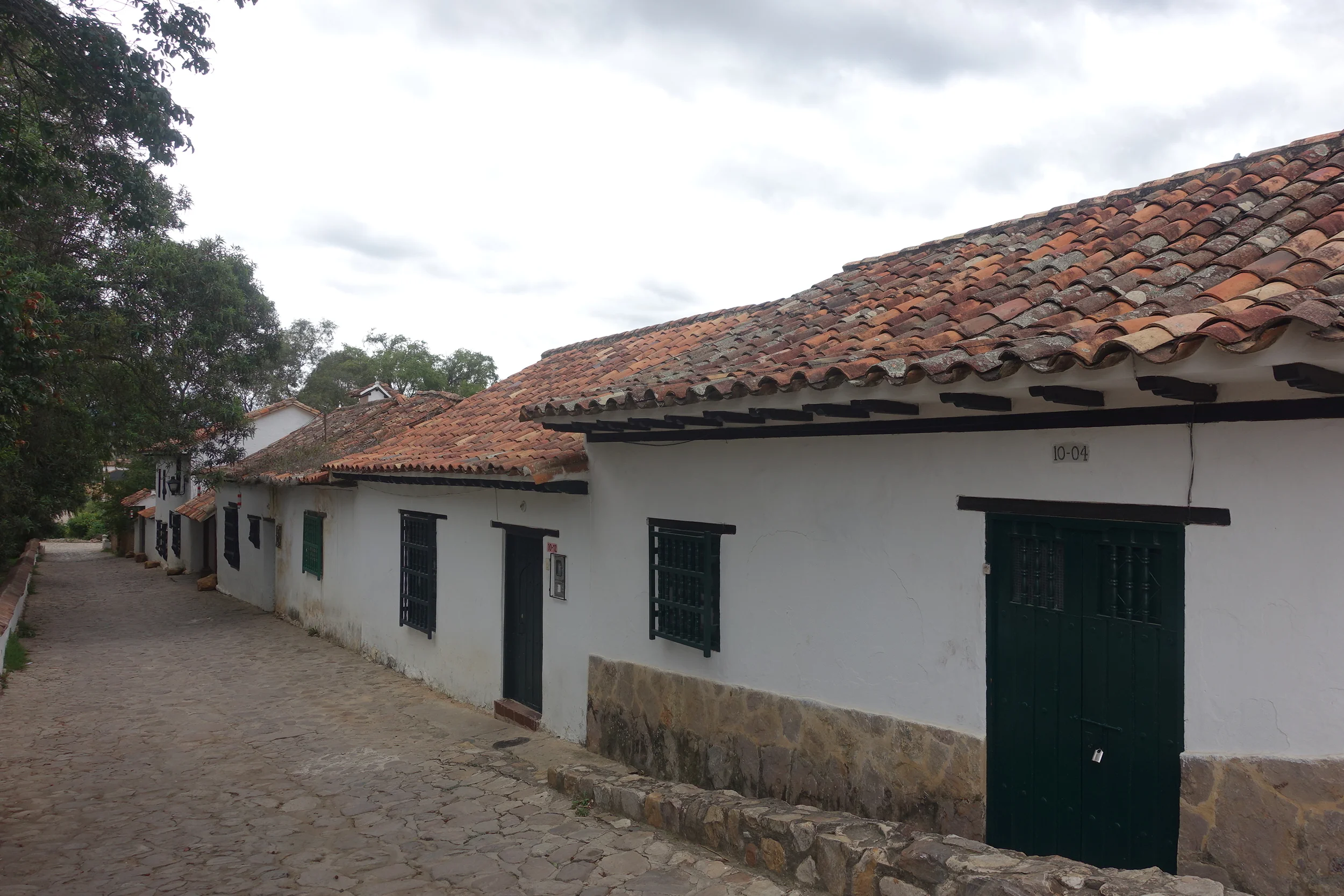 typical colonial style of architecture