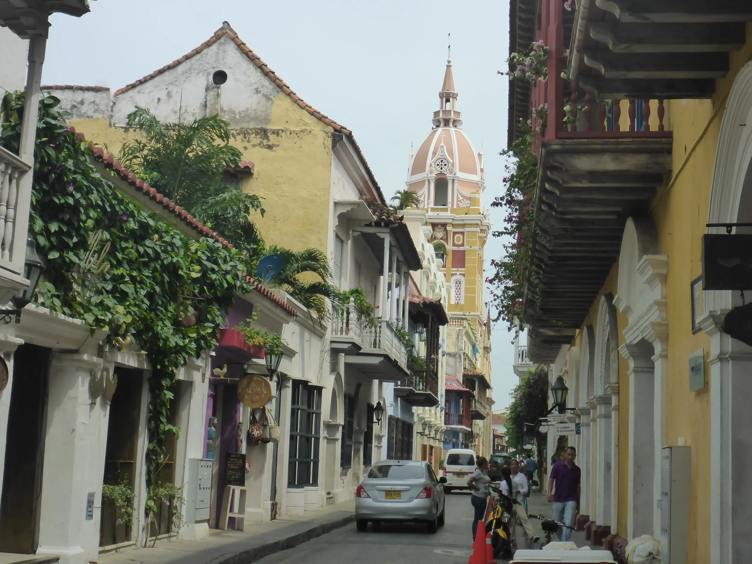 Cartagena, historico centro street scene