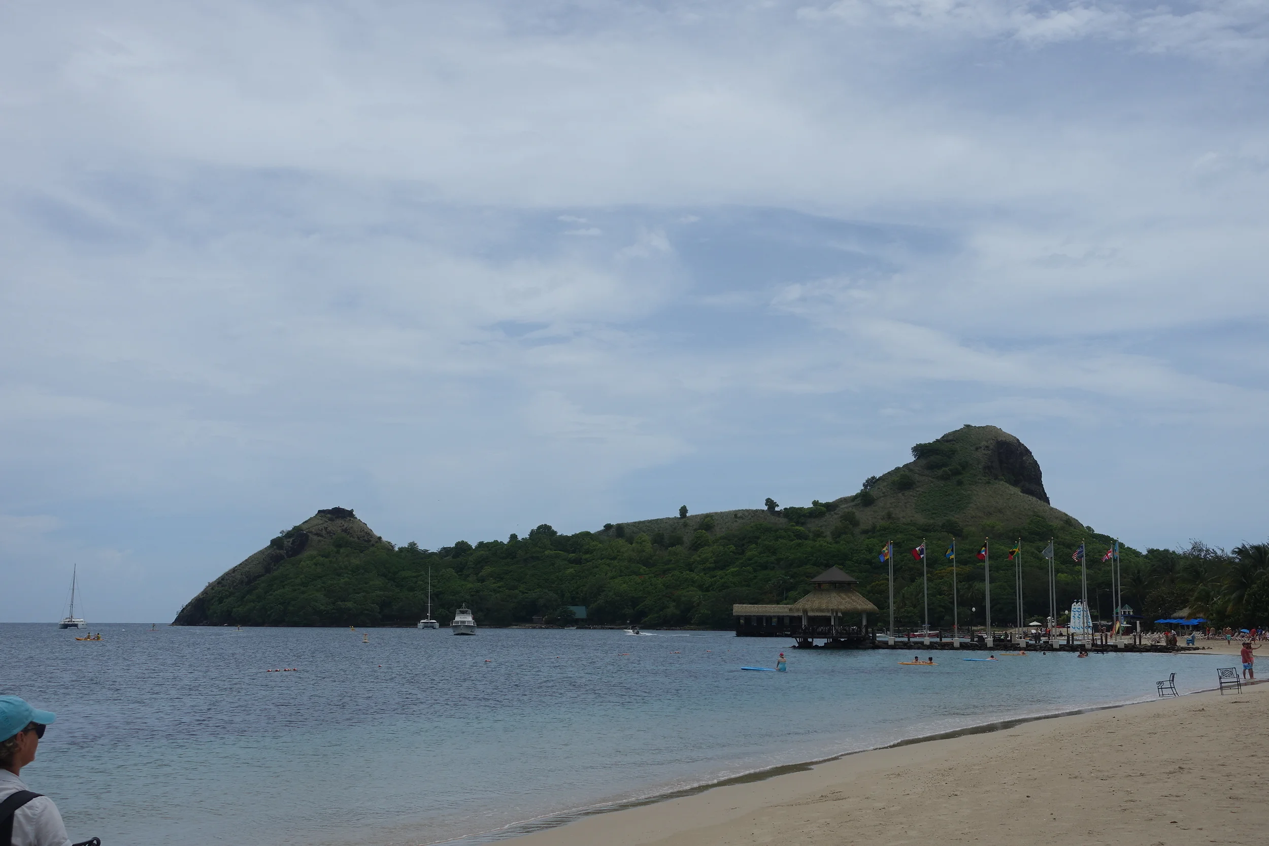 beach walk to Pigeon island