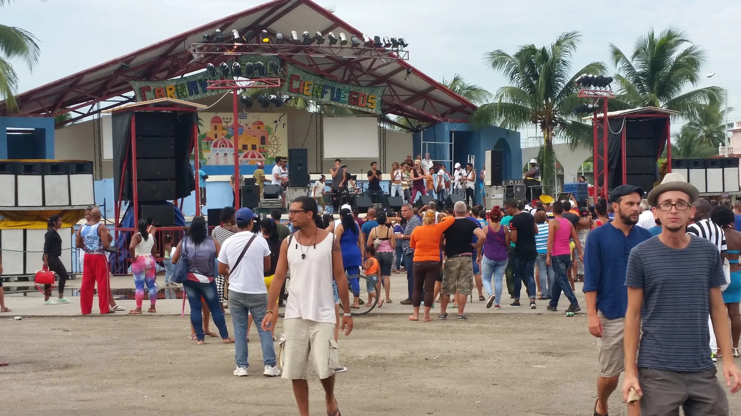 concert at the the fiesta for fidel castro's 90th