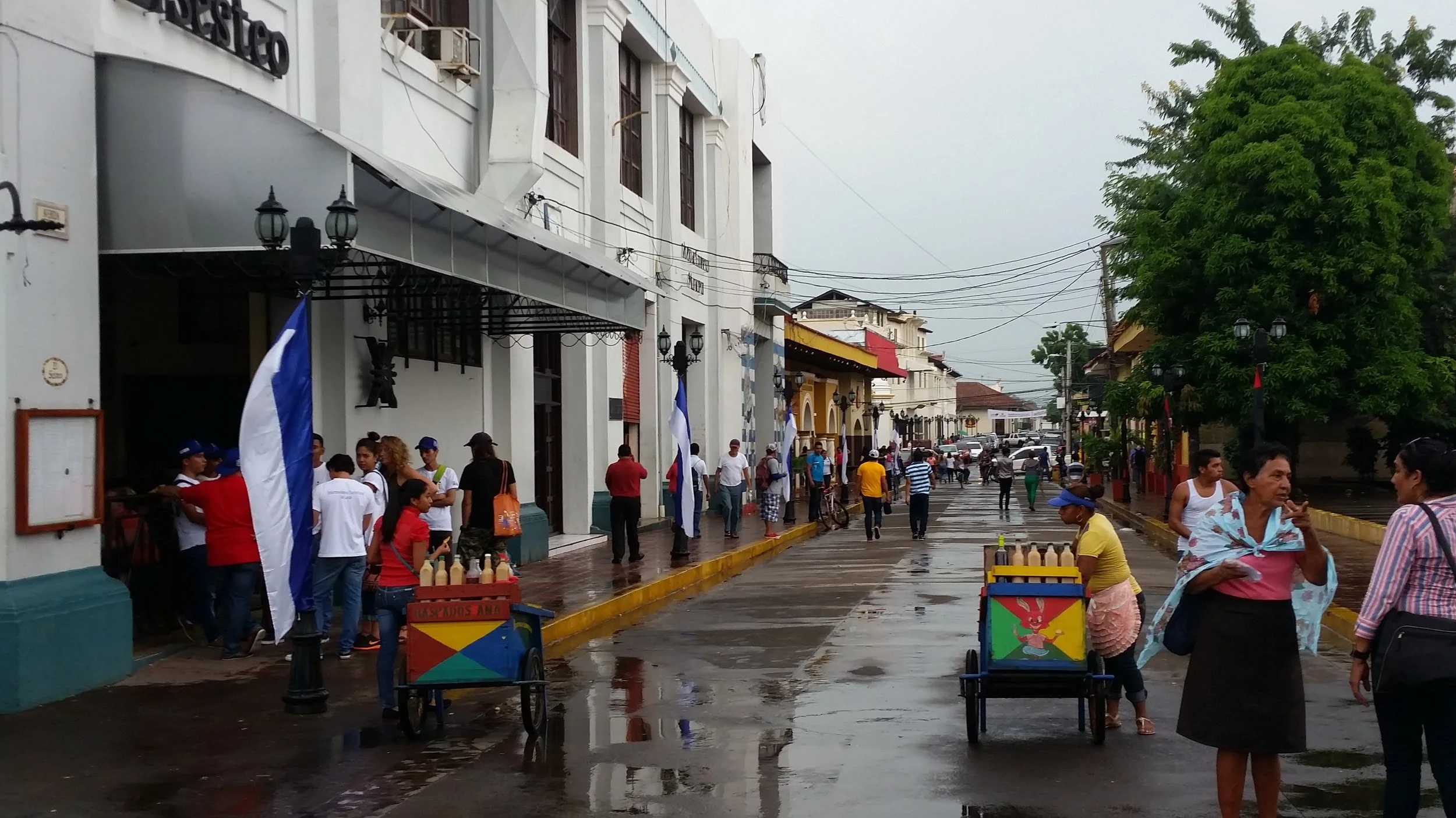 the damp streets of leon