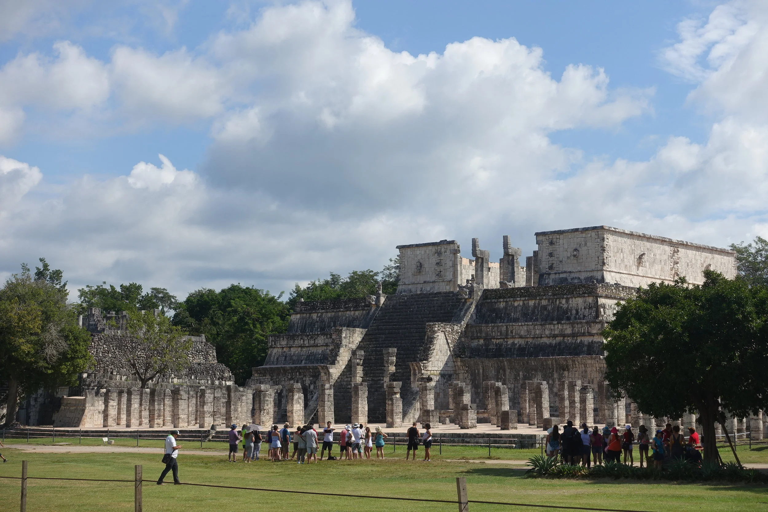 temple of the warriors, chichen itza