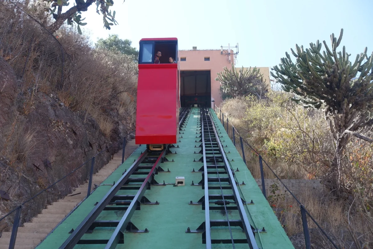 funicular railway