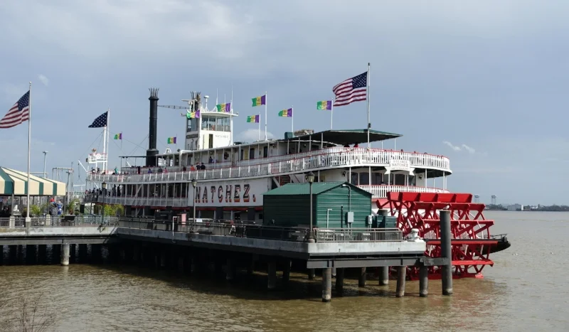 mississippi paddle steamer - new orleans