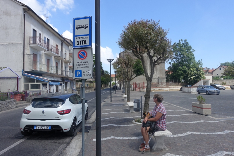 waiting in bomerano for the amalfi bus when one direct to naples arrived