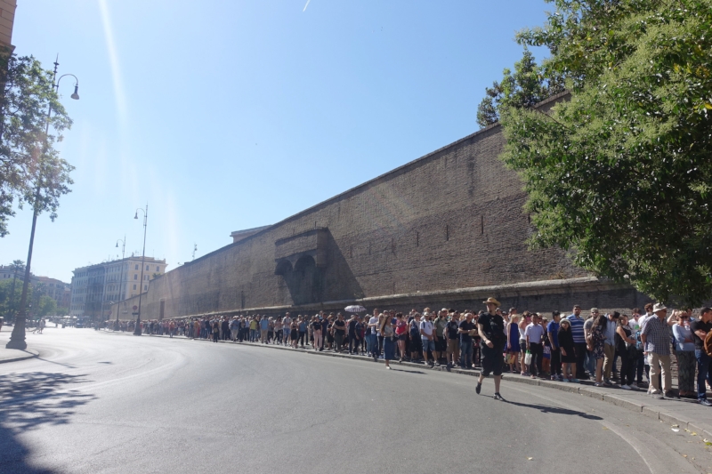 Queue for the Vatican Museum