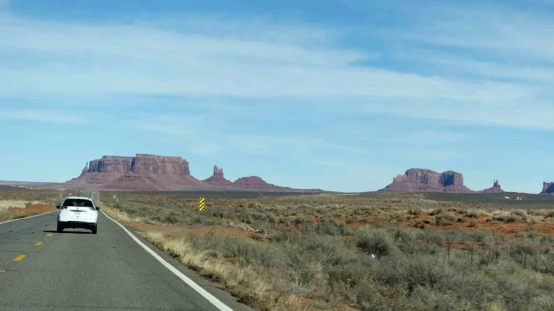 on the way to monument valley
