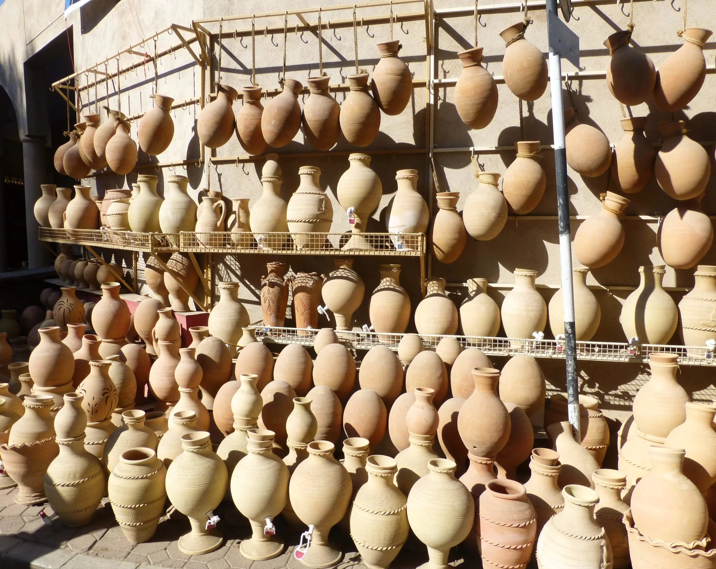 traditional pottery nizwa