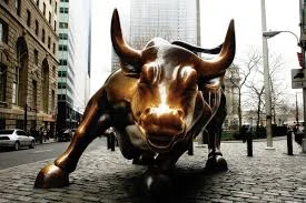 AP study finds $1.6B went to bailed-out bank execs