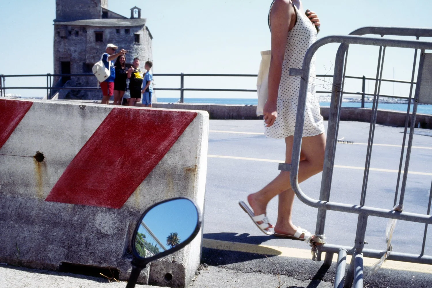 promenade girl_25_1.jpg