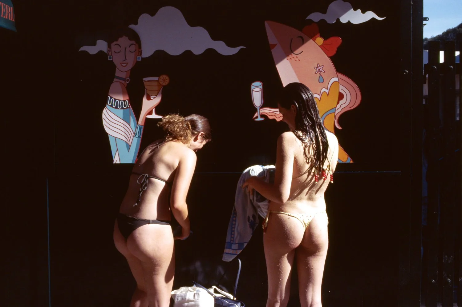 beach shower_2043_4.jpg