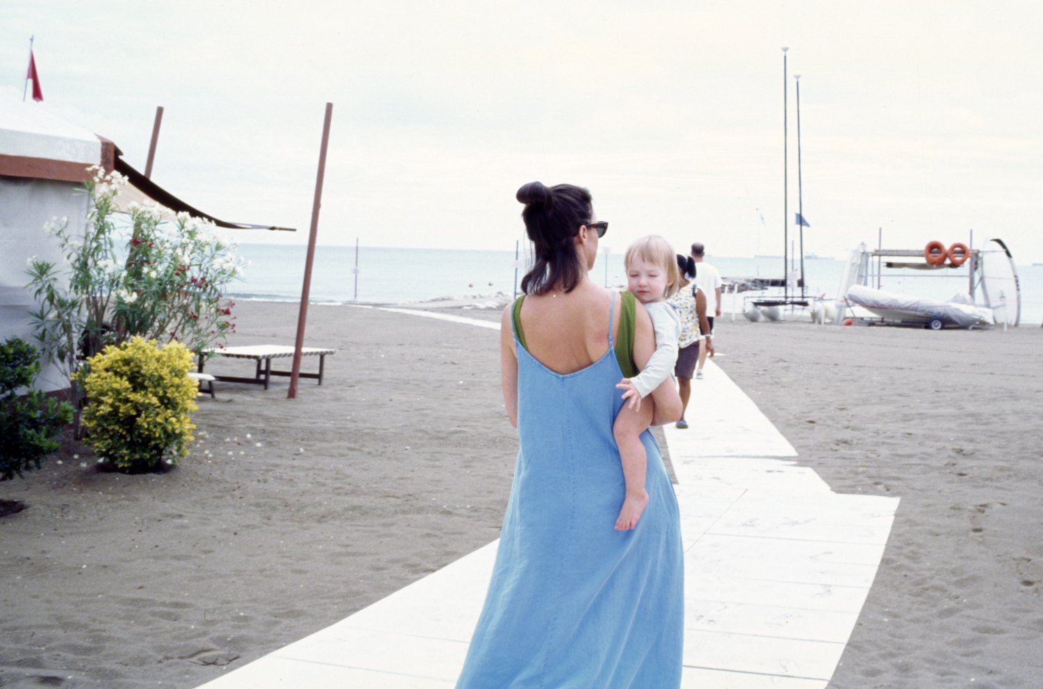 mother with child_42.jpg