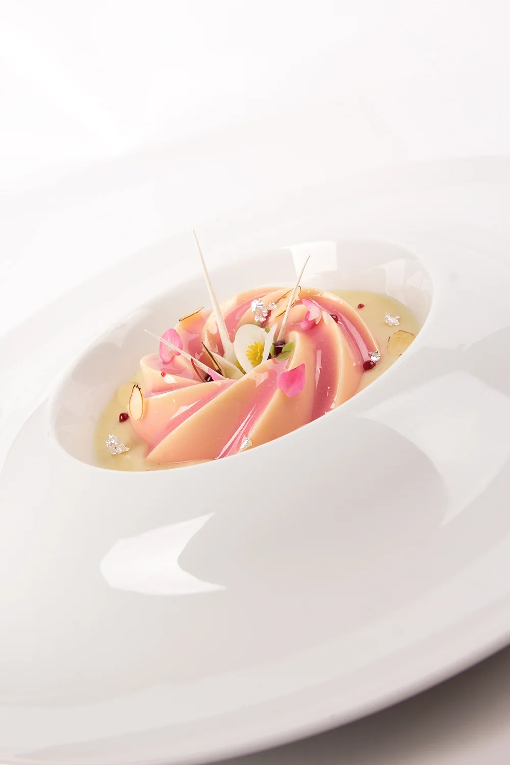 Custard dessert met Italiaanse garnituur