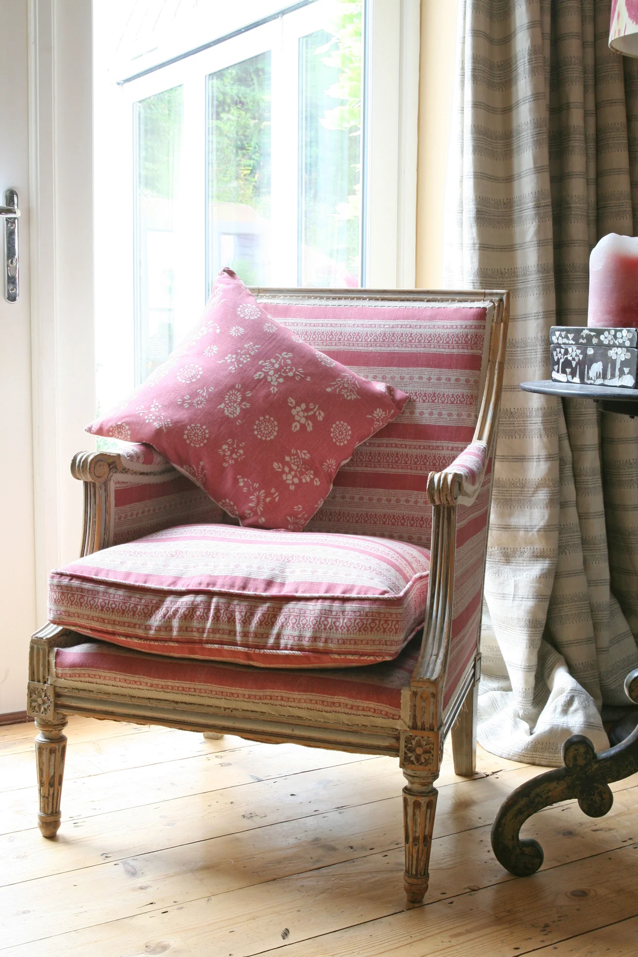 Anoushka-Pink-Chair.jpg