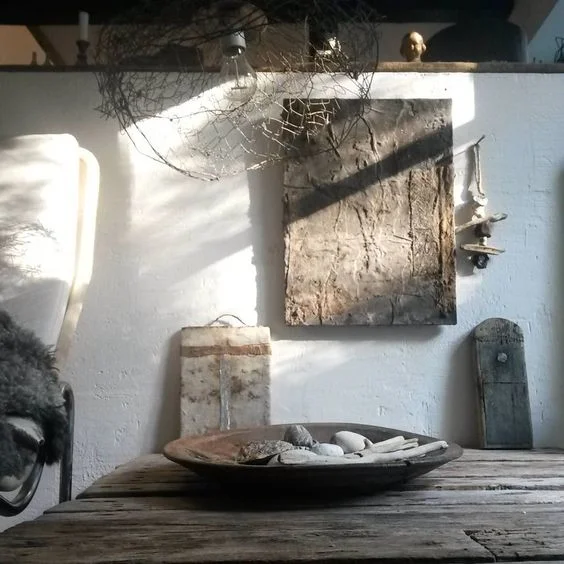 The wabi-sabi colour palette is neutral and subdued, with shades of white and earthy tones. Image via Pinterest.